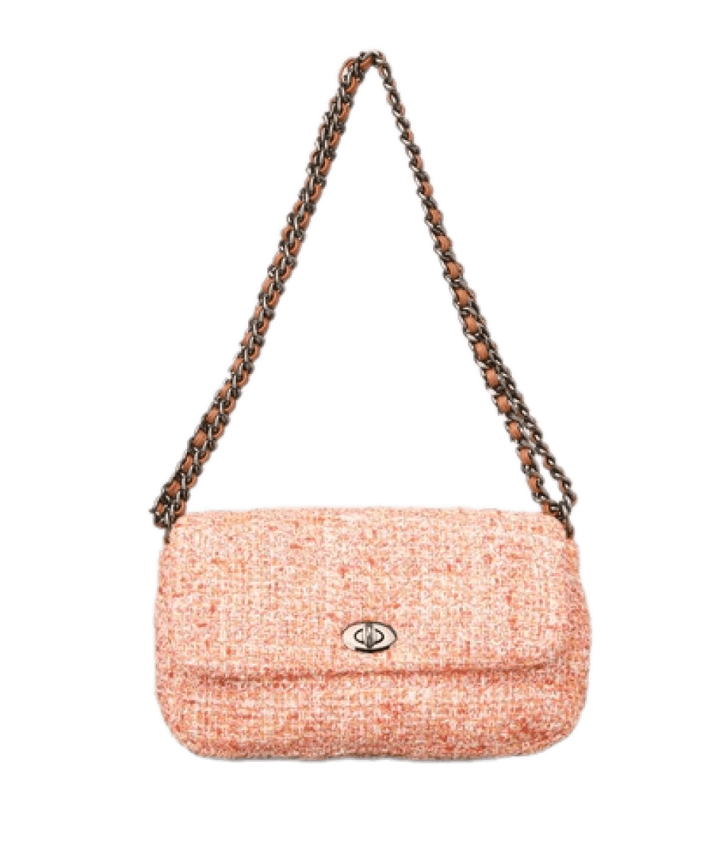 Urban Chic: Elevate Your City Style